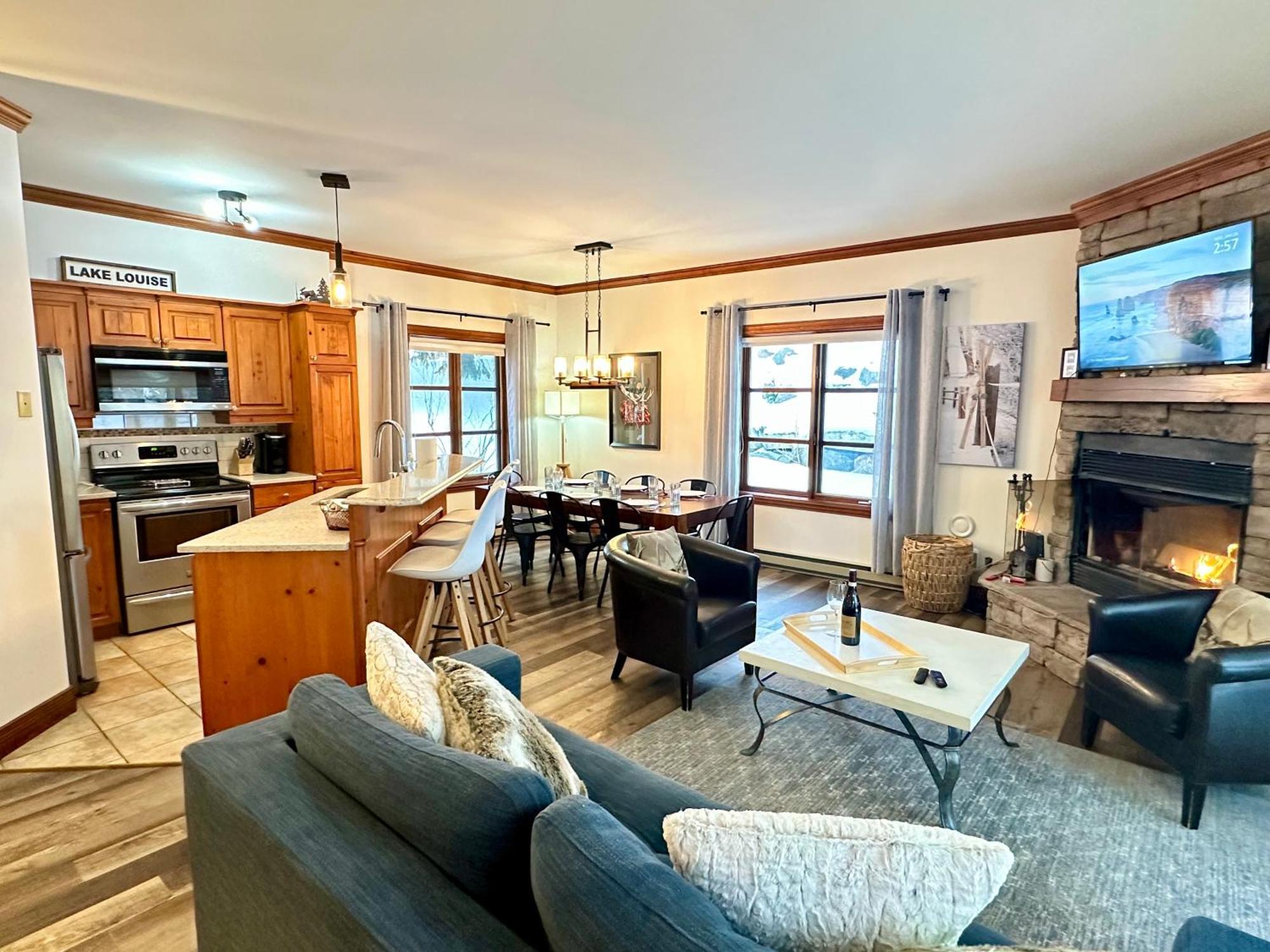 Le Plateau By Tremblant Vacations Apartment Монт-Тремблант Екстериор снимка